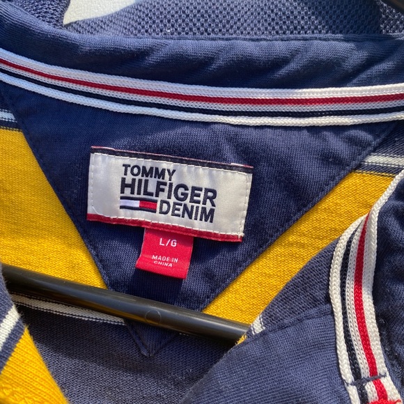 Tommy Hilfiger - Picture 2 of 3